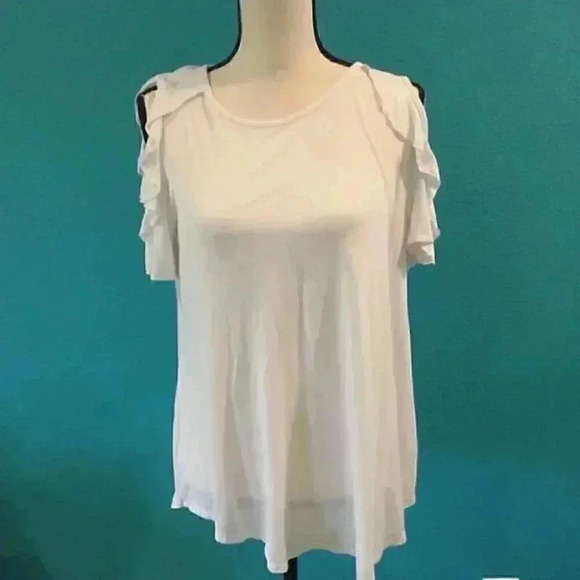 Tops - ⭐️ Ella Mara white shirt in size medium